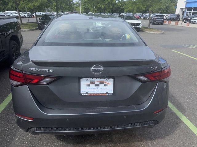 Used 2020 Nissan Sentra SV w/ Trunk Package FWD image 5