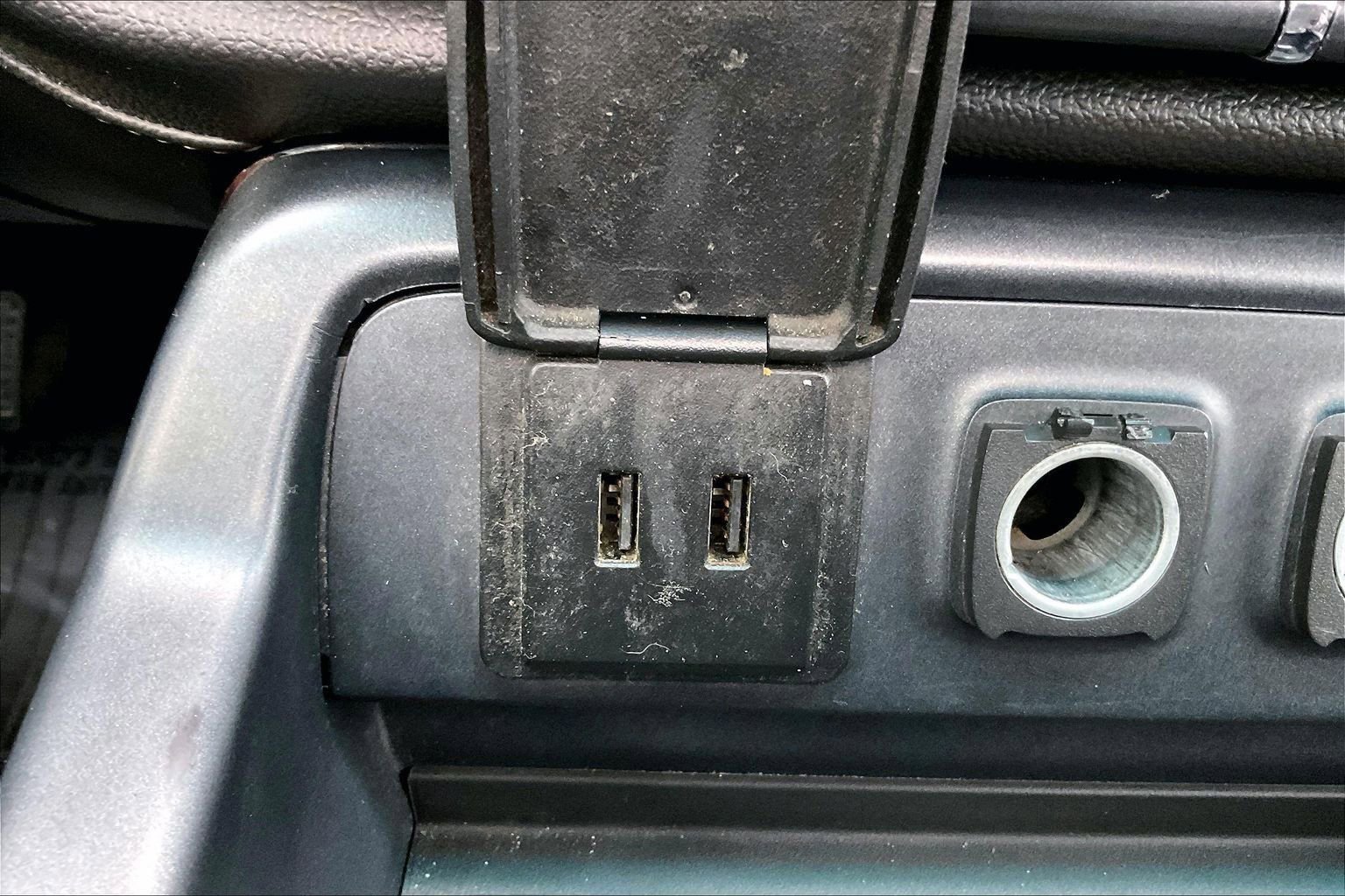 Used 2016 GMC Sierra 3500 SLT image 32