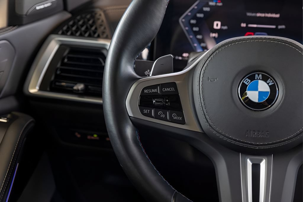 Used 2025 BMW X5 M60i w/ Executive Package AWD/4WD image 31