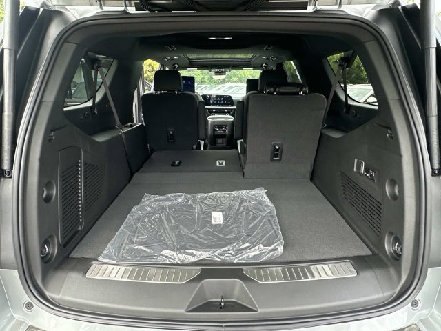 New 2026 Chevrolet Suburban Premier AWD/4WD image 10