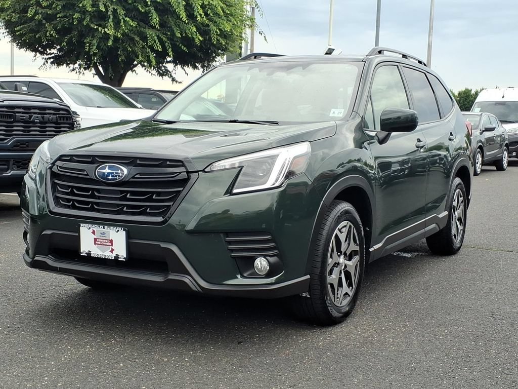 Certified 2022 Subaru Forester Premium AWD/4WD image 3