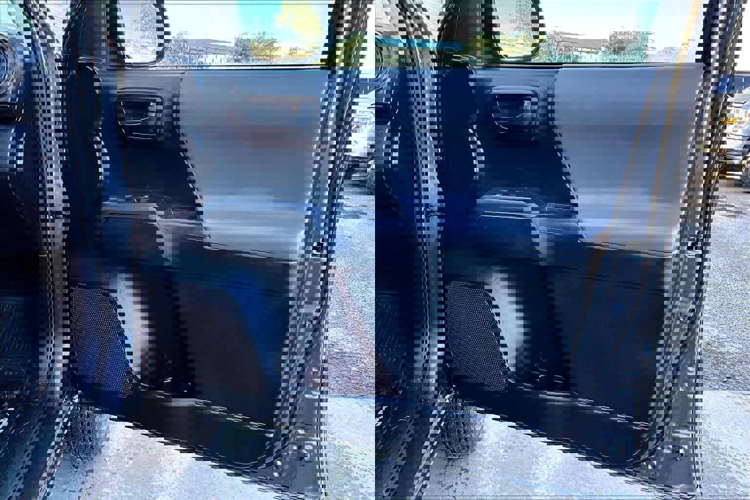 Used 2019 Toyota Tacoma SR w/ SR Convenience Package image 23