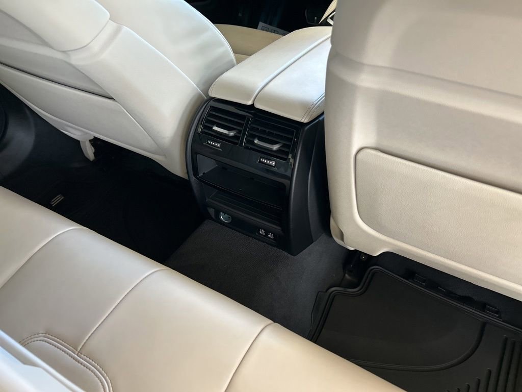 Used 2023 BMW 540i w/ M Sport Package image 26