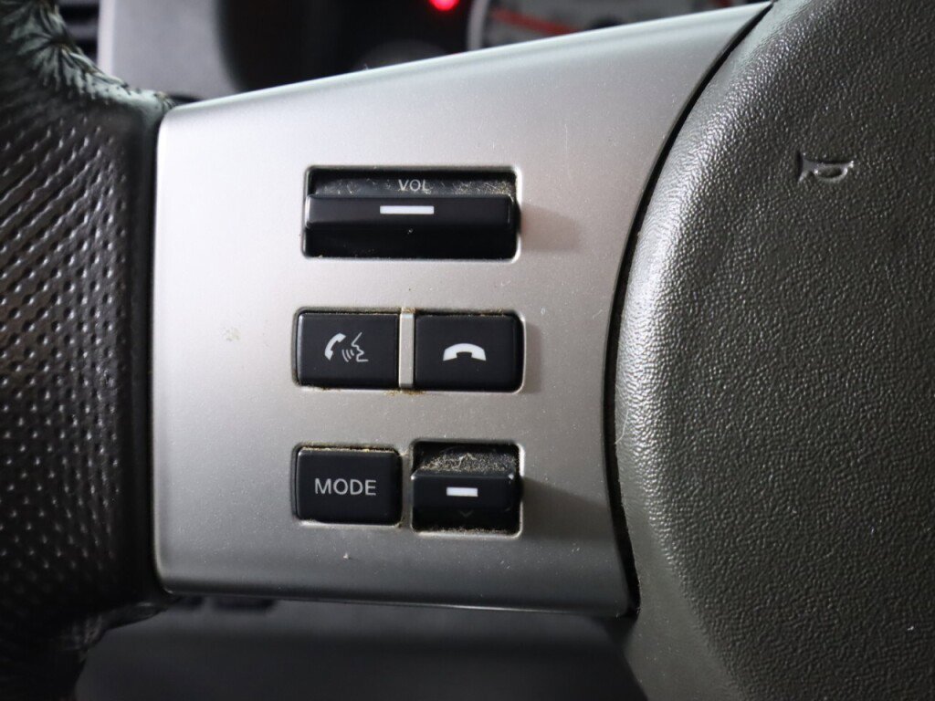 Used 2016 Nissan Frontier PRO-4X image 12