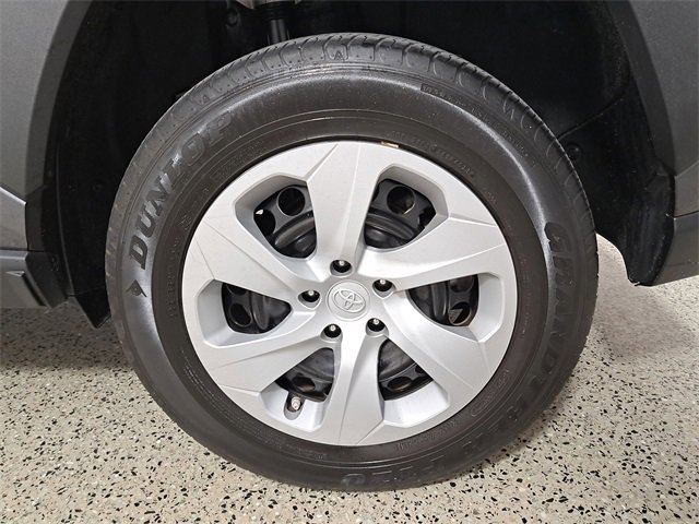 Used 2024 Toyota RAV4 LE image 8