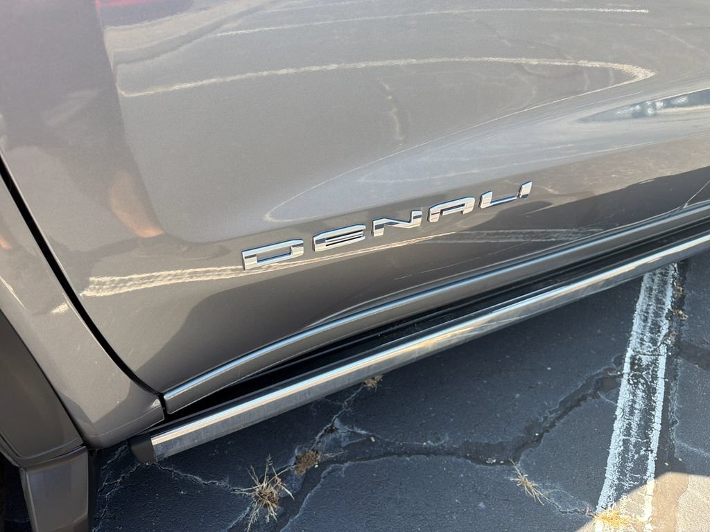 Used 2020 GMC Sierra 1500 Denali w/ Denali Ultimate Package AWD/4WD image 14