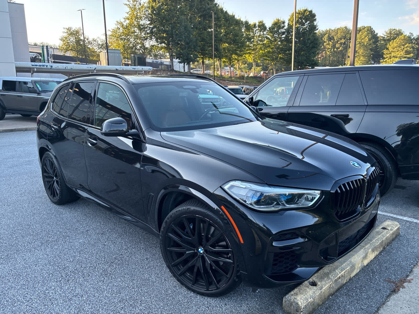 Used 2023 BMW X5 xDrive40i w/ Executive Package AWD/4WD image 6