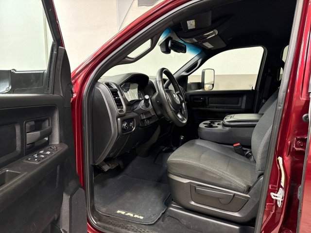 Used 2022 RAM 3500 Tradesman image 12