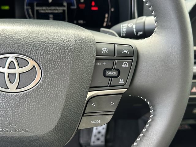 Used 2026 Toyota Camry SE w/ Convenience Package image 14