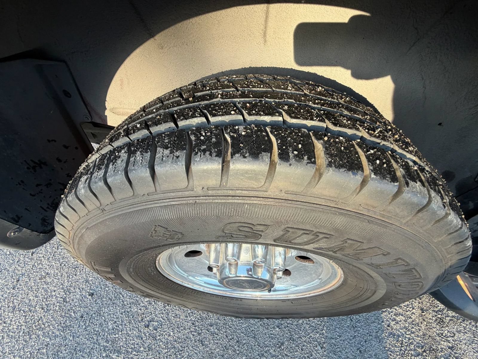Used 2003 Ford Excursion XLT RWD image 18