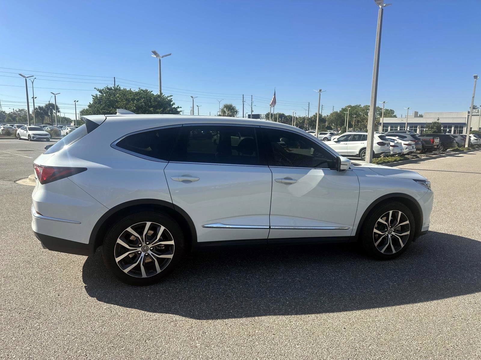 Used 2023 Acura MDX w/Technology Package image 6