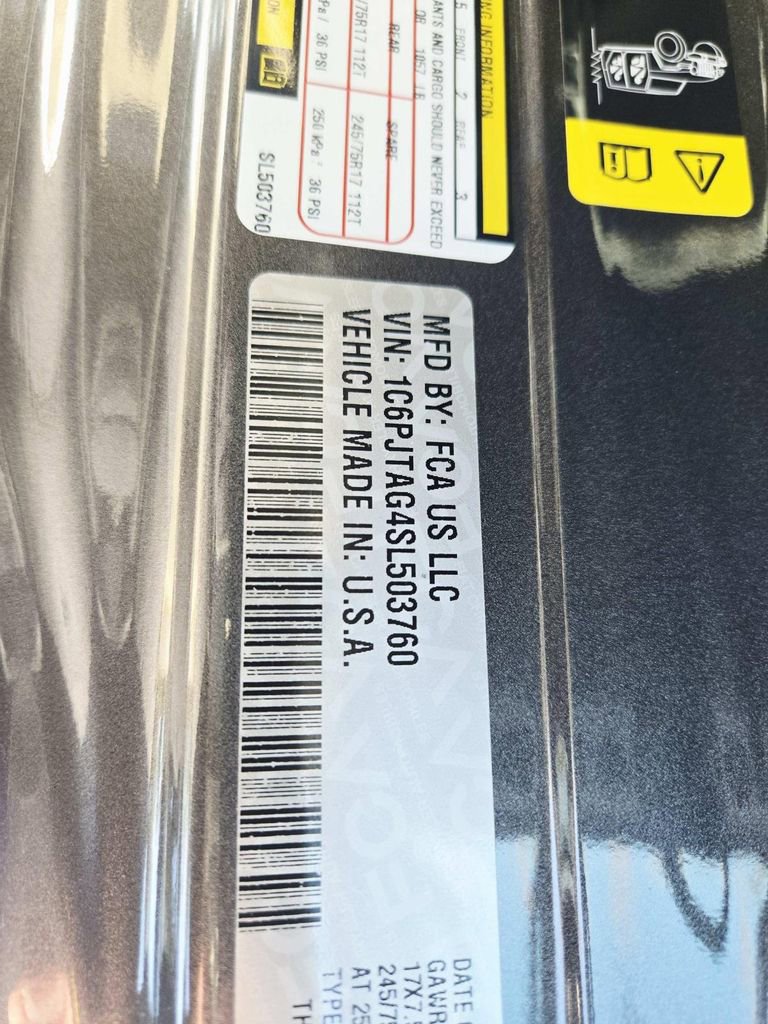 Certified 2025 Jeep Gladiator Sport image 36