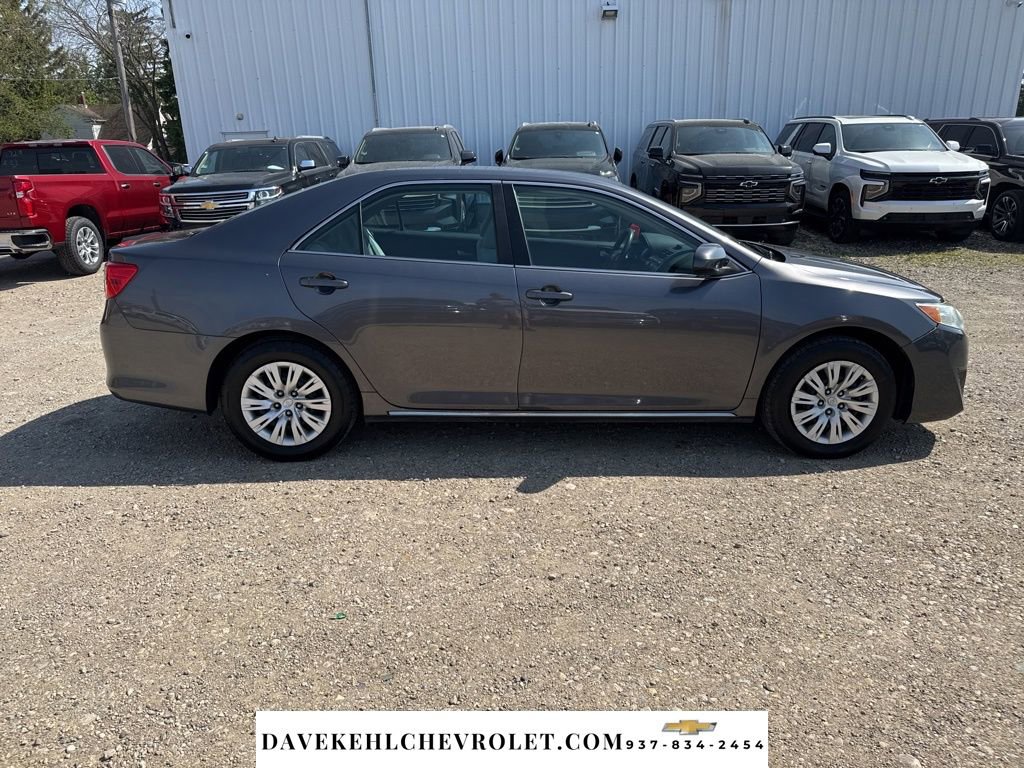 Used 2014 Toyota Camry LE FWD image 6