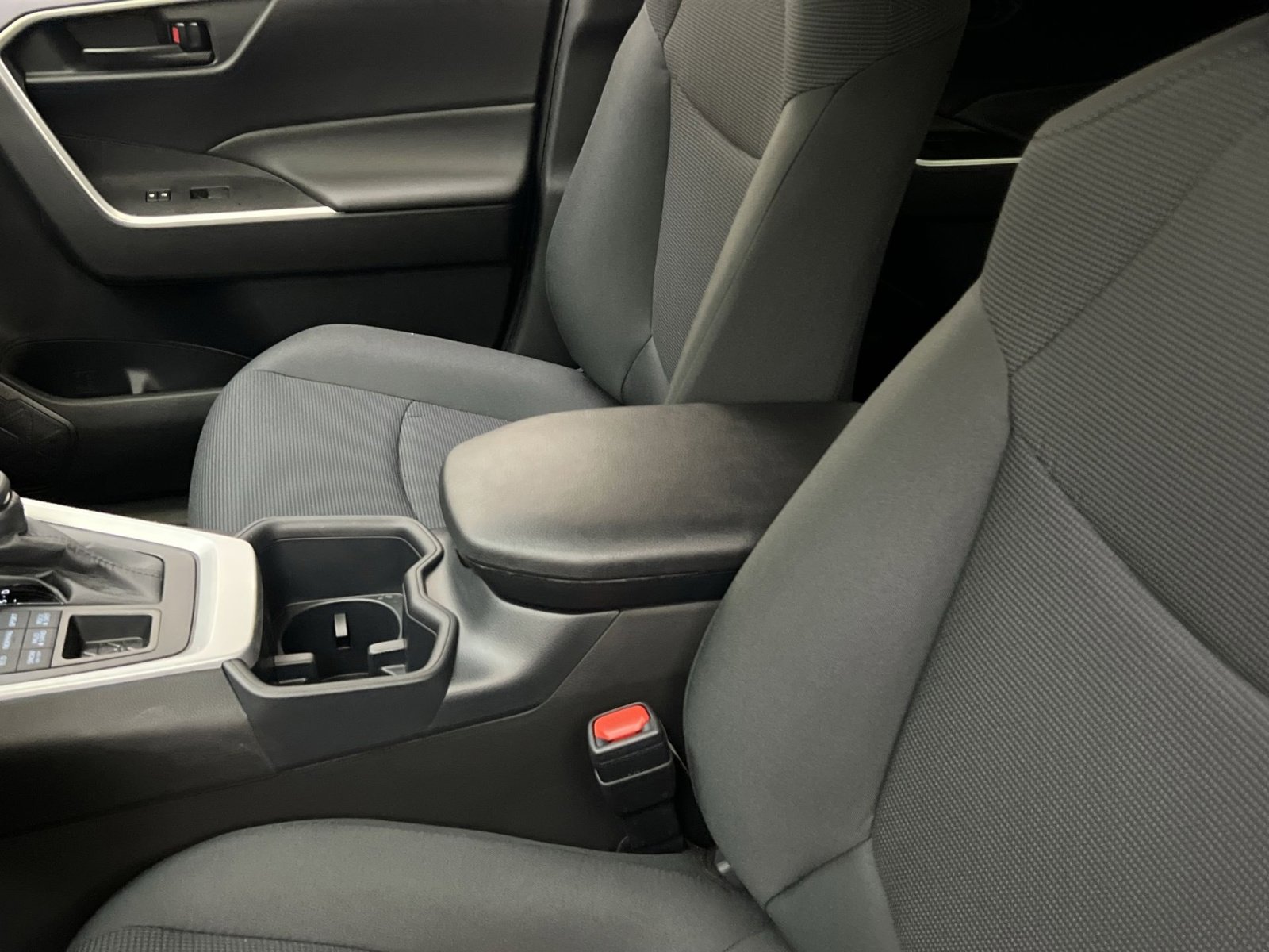 New 2025 Toyota RAV4 LE image 18