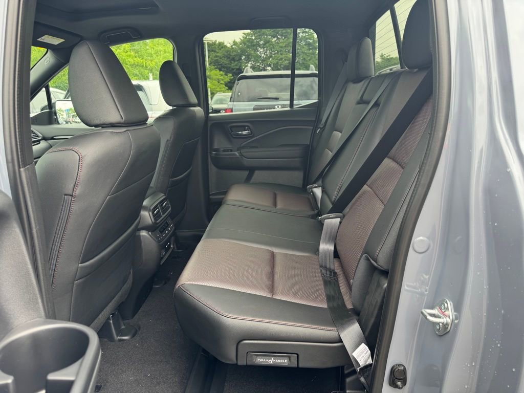 New 2026 Honda Ridgeline Black Edition image 16