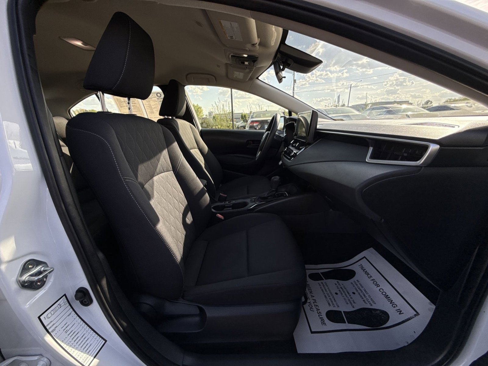 Used 2025 Toyota Corolla LE image 25