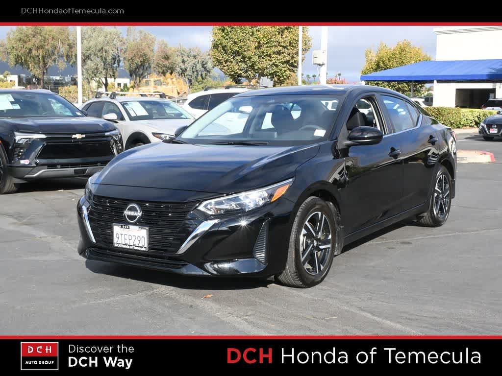 Used 2025 Nissan Sentra SV FWD image 1