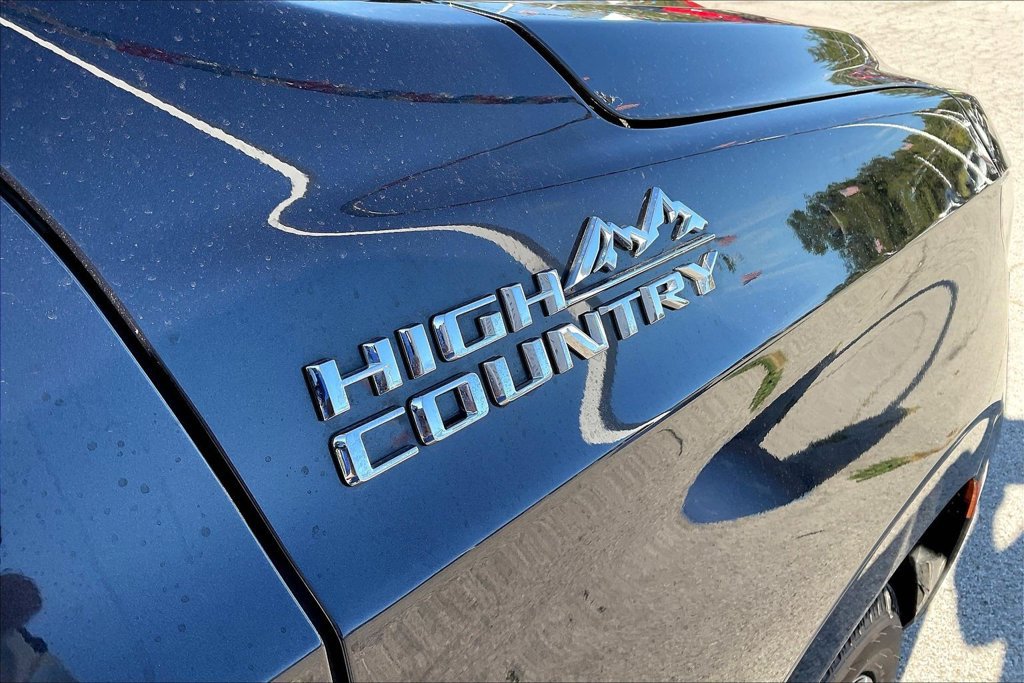 Used 2023 Chevrolet Tahoe High Country AWD/4WD image 29