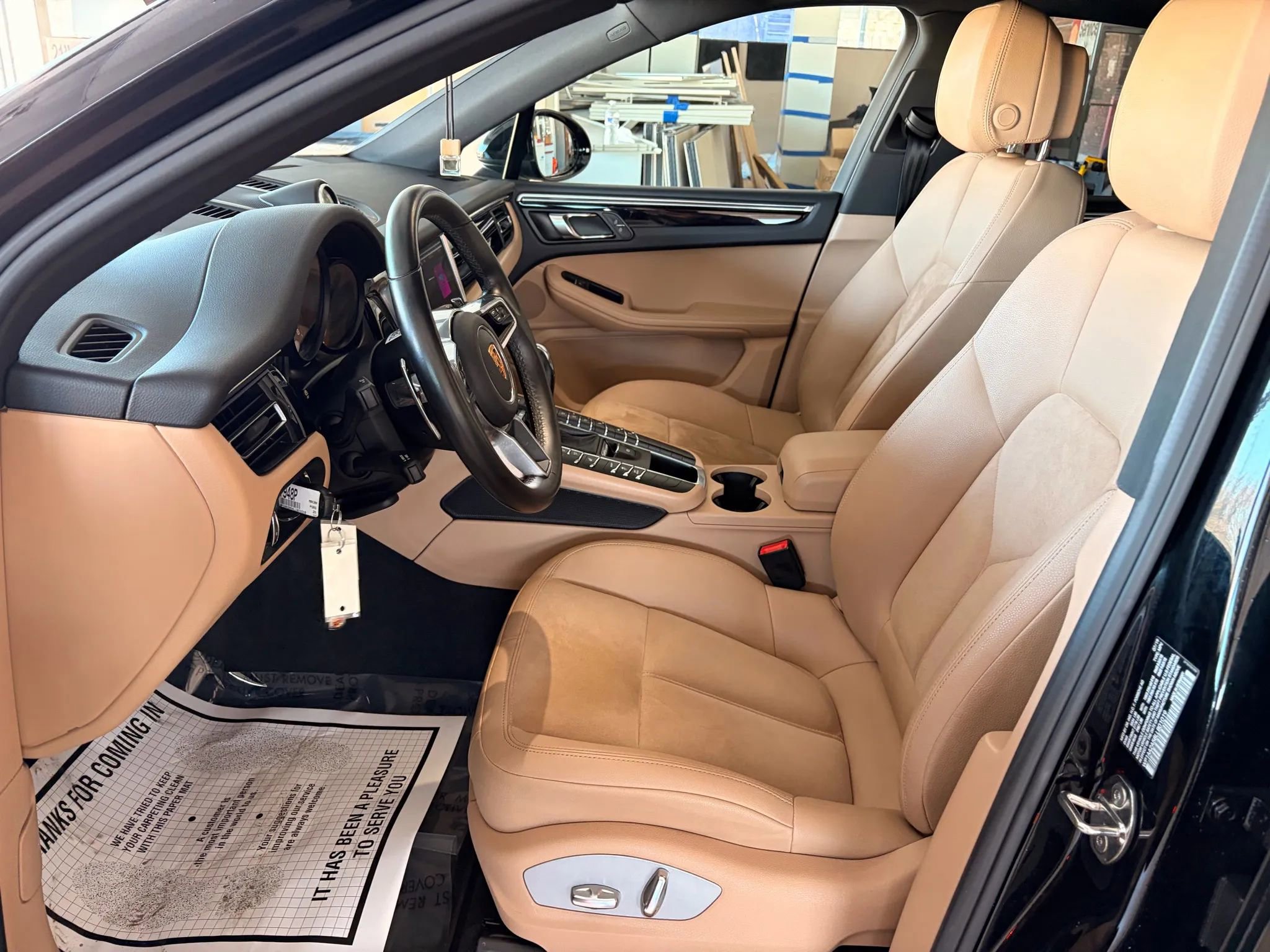 Used 2020 Porsche Macan Sport Edition image 11