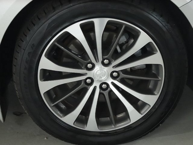 Used 2017 Buick LaCrosse Premium FWD image 10