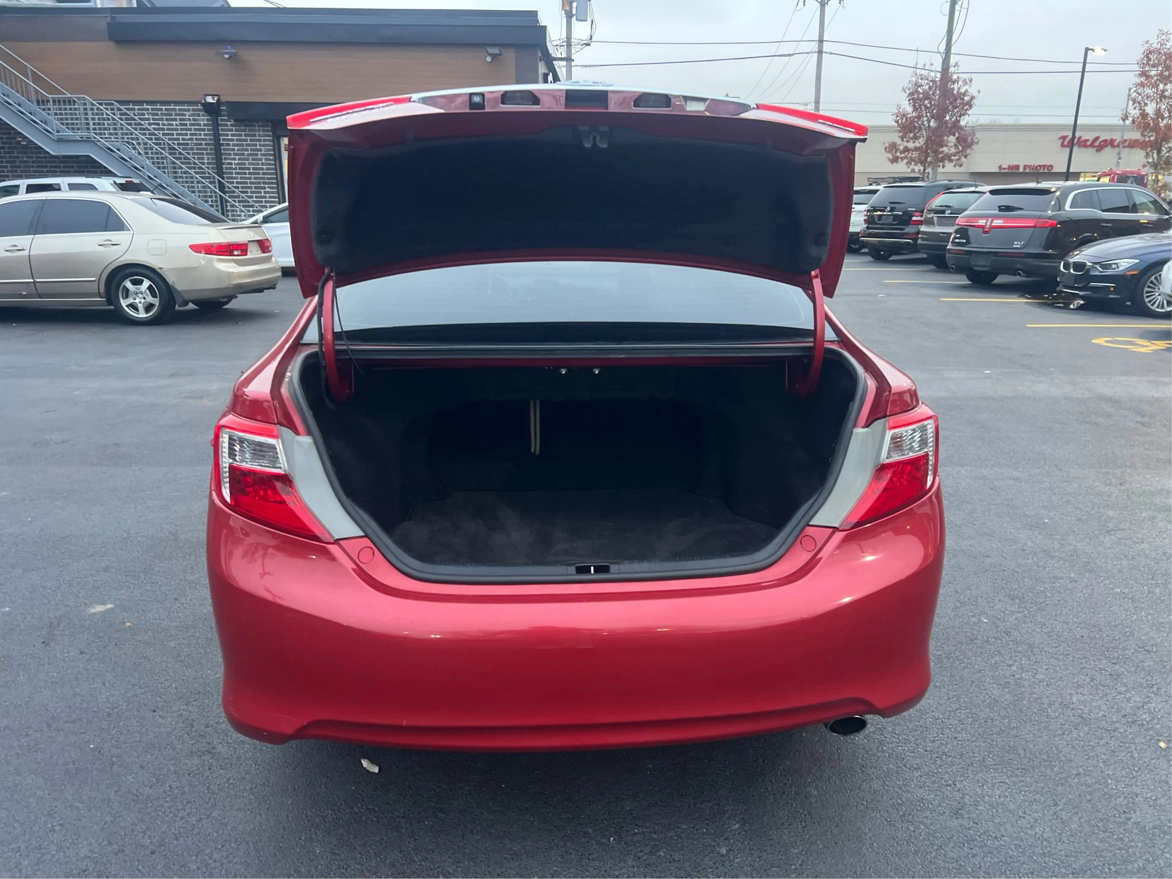 Used 2012 Toyota Camry XLE image 15