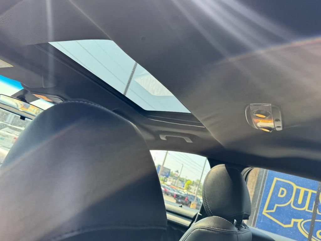 Used 2019 Ford Taurus SEL w/ Equipment Group 201A FWD image 11