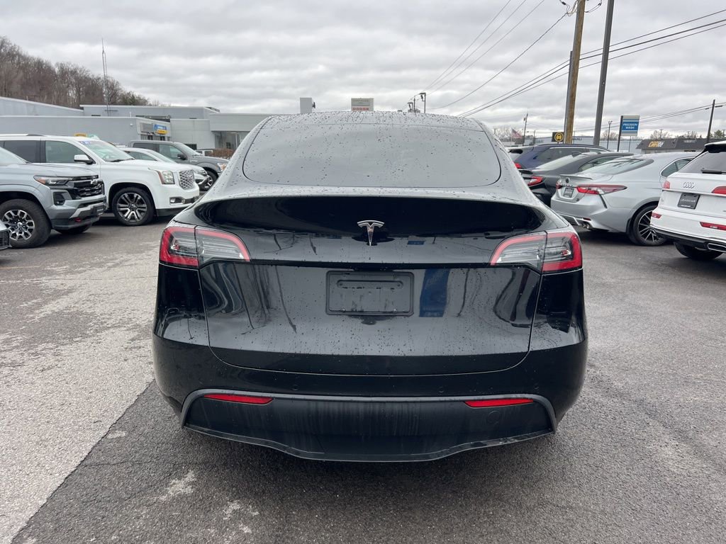 Used 2022 Tesla Model Y Long Range image 4