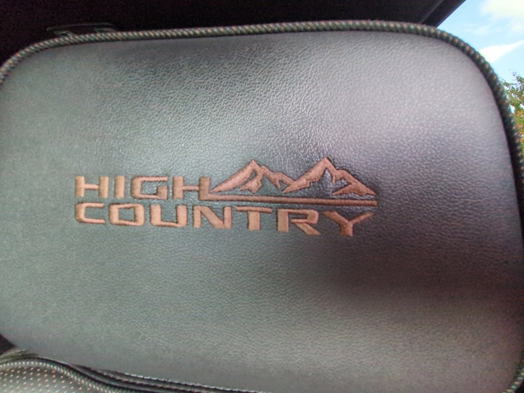 Used 2024 Chevrolet Silverado 1500 High Country w/ Technology Package AWD/4WD image 12