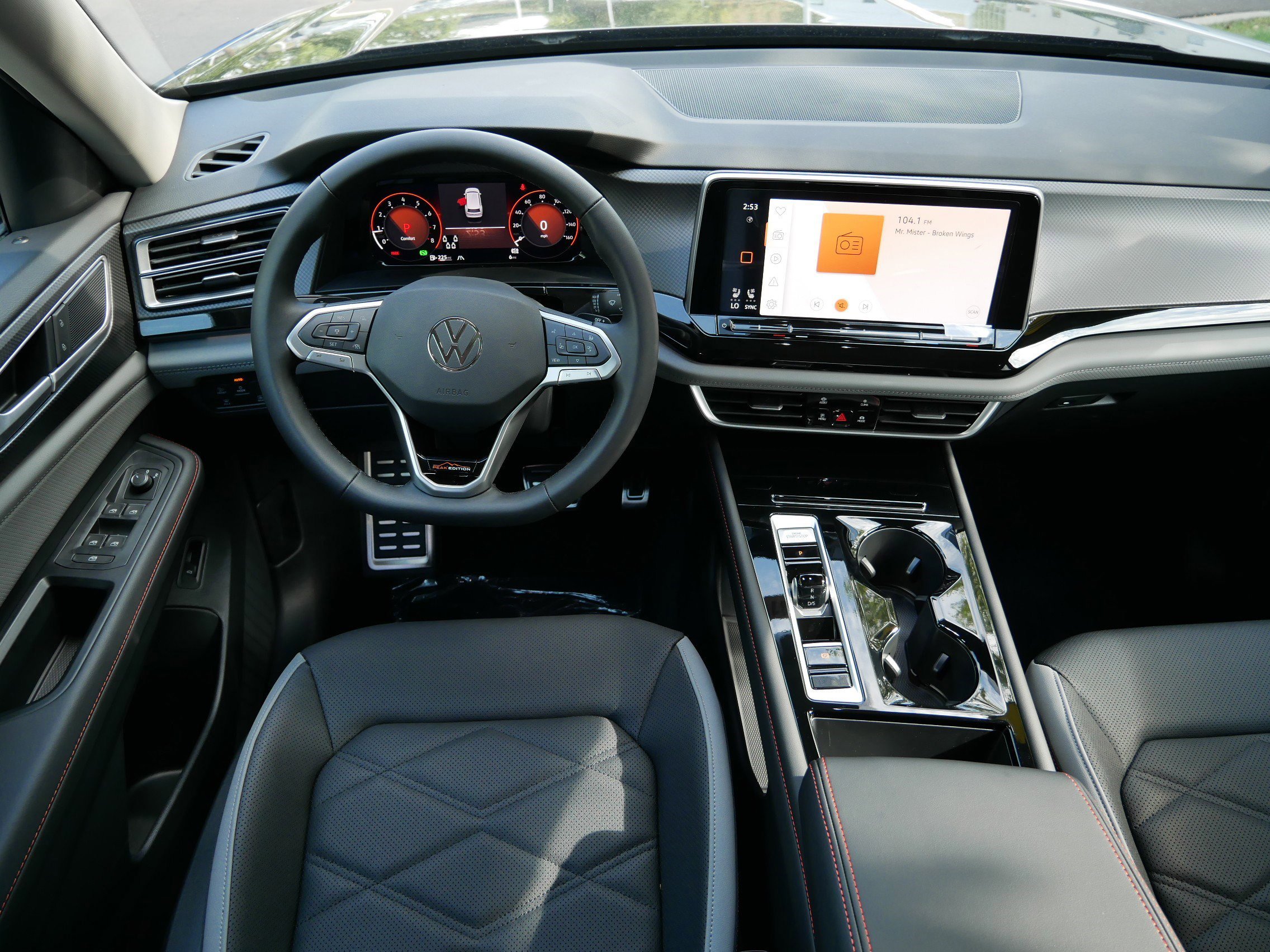 New 2026 Volkswagen Atlas Peak Edition image 10