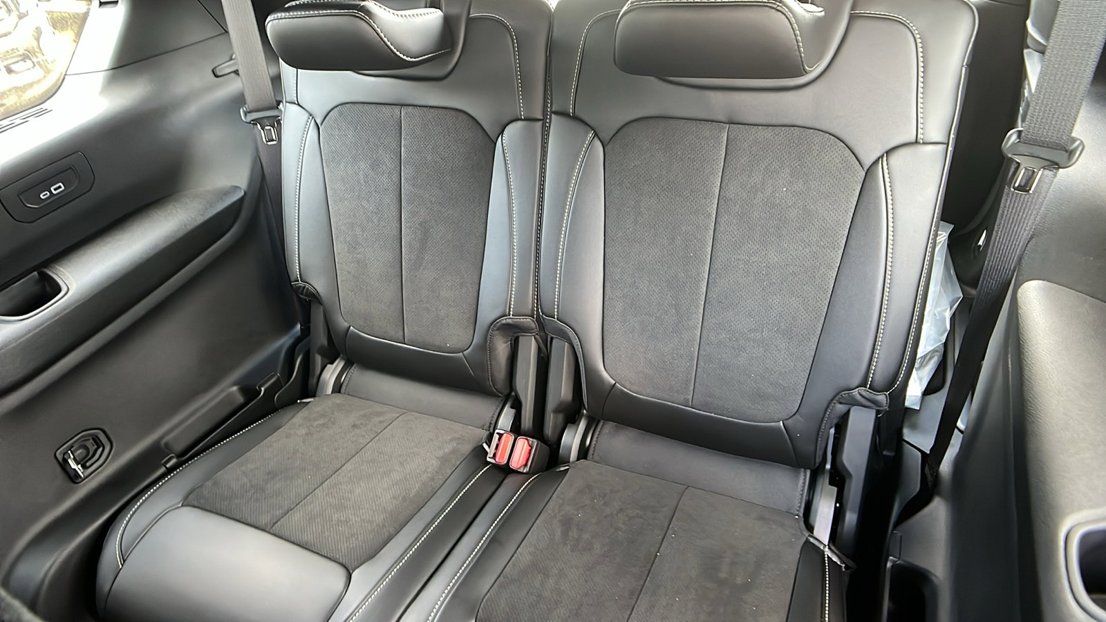 New 2025 Jeep Grand Cherokee L Altitude image 21