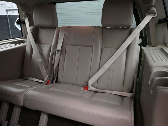 Used 2017 Lincoln Navigator Select image 19