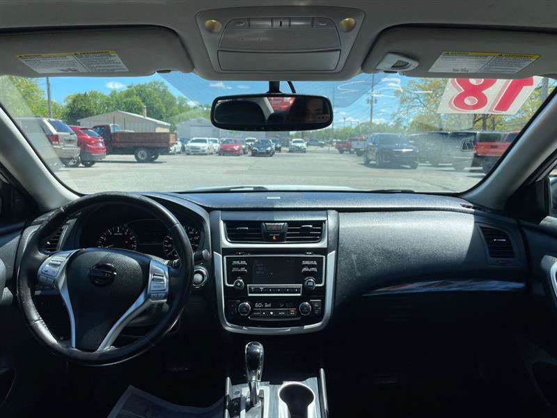 Used 2018 Nissan Altima 2.5 SL FWD image 9
