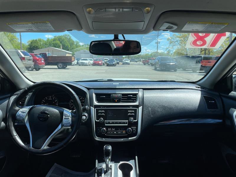 Used 2018 Nissan Altima 2.5 SL FWD image 9