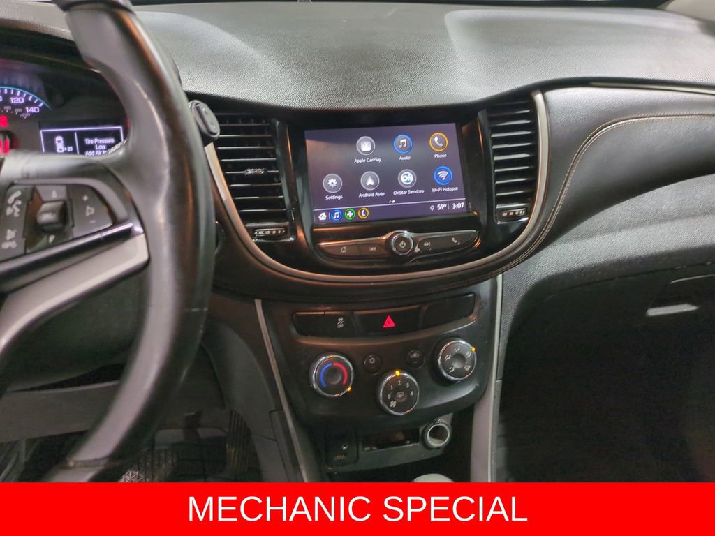 Used 2018 Chevrolet Trax LT w/ LT Convenience Package image 27