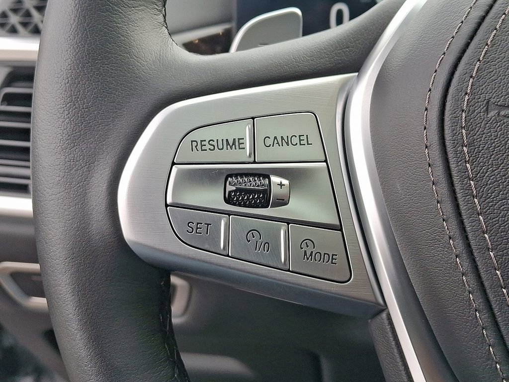 Used 2025 BMW X7 xDrive40i image 22