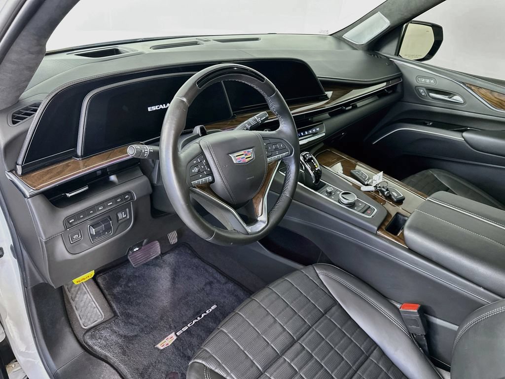 Used 2023 Cadillac Escalade Premium Luxury Platinum AWD/4WD image 30