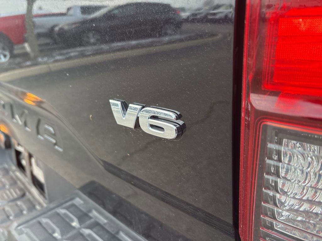 Used 2021 Toyota Tacoma SR image 5