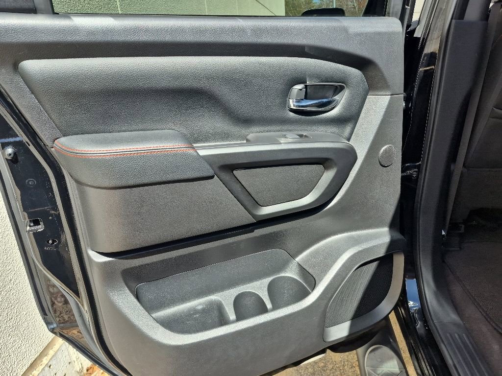 Used 2021 Nissan Titan PRO-4X w/ Pro-4x Utility Package AWD/4WD image 13