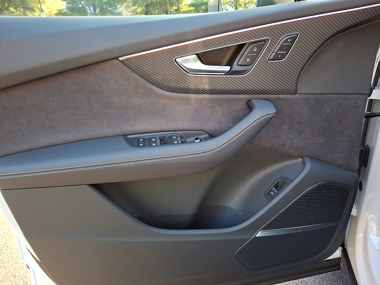 Used 2025 Audi SQ7 Prestige image 13