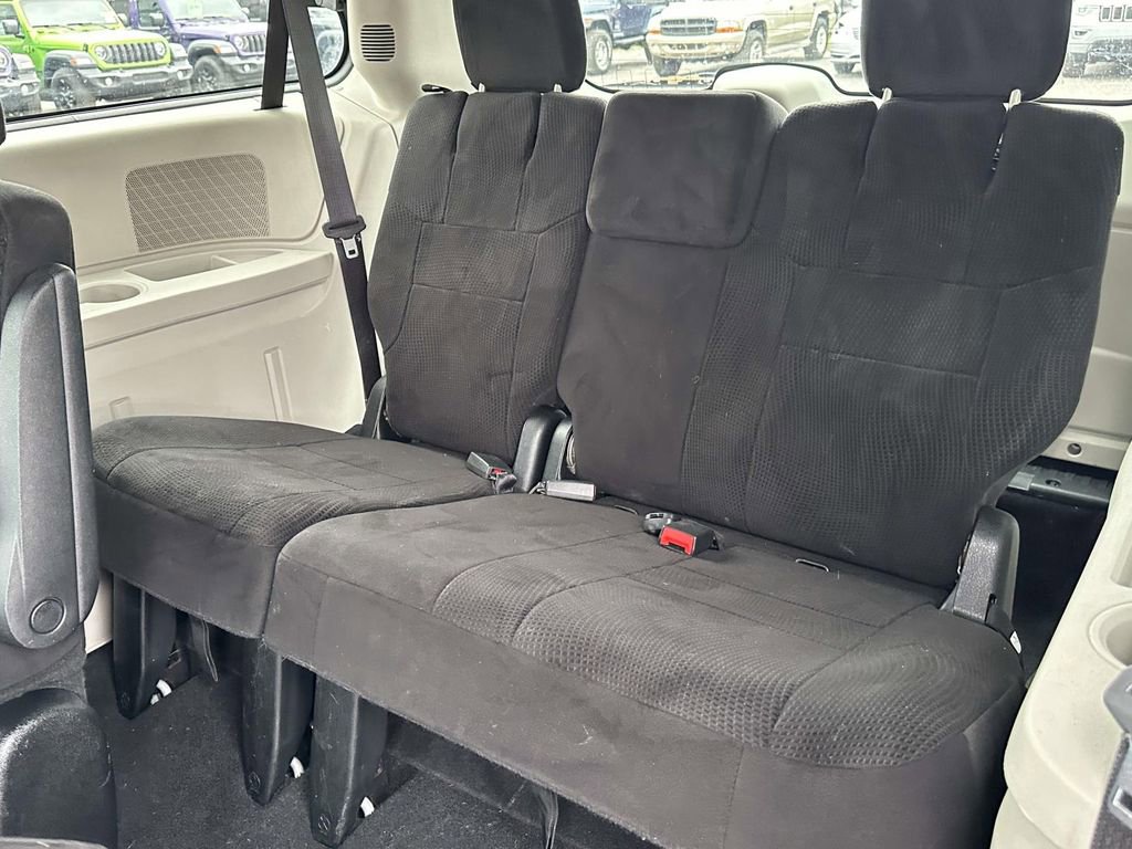 Used 2013 Dodge Grand Caravan SE FWD image 11