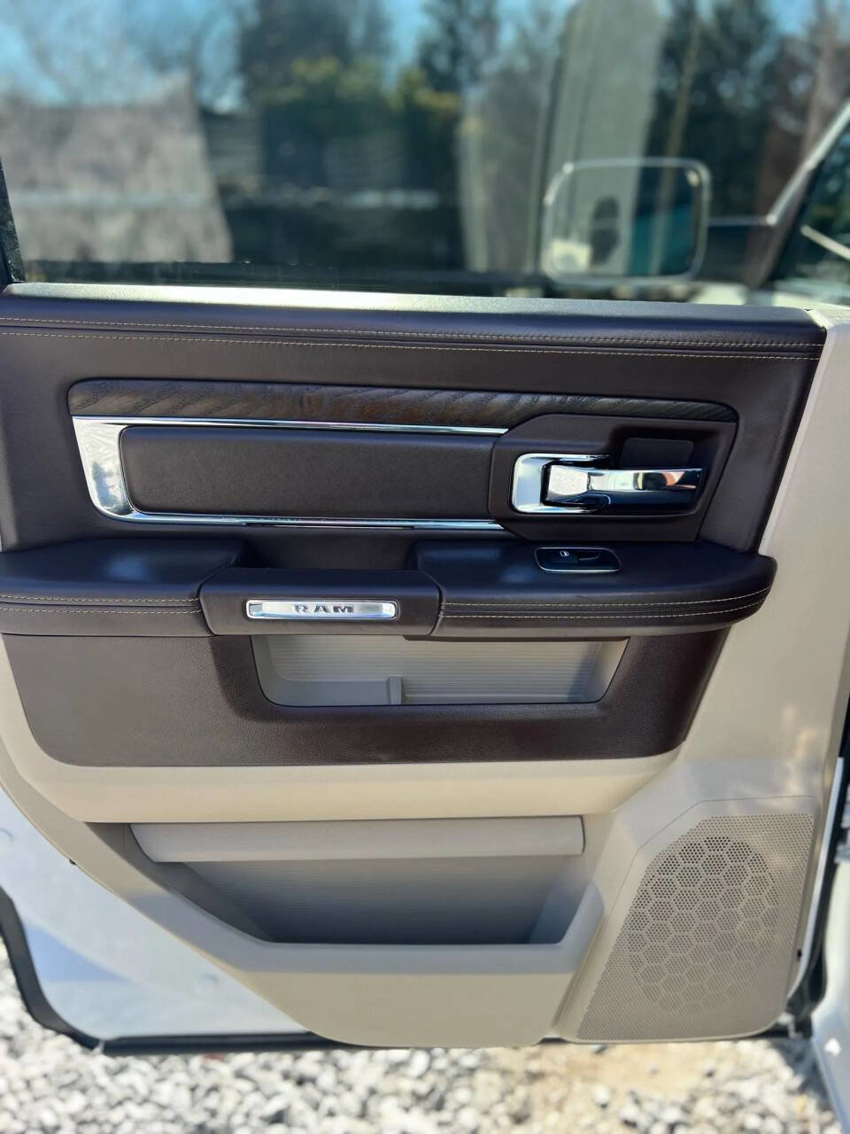 Used 2018 RAM 2500 Longhorn image 17