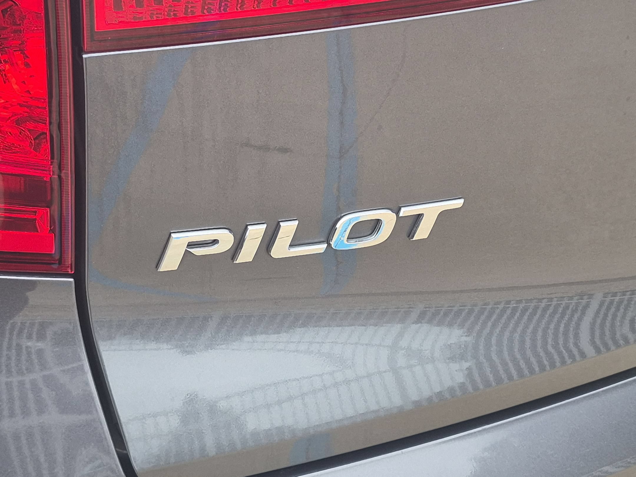 Used 2016 Honda Pilot Touring image 33
