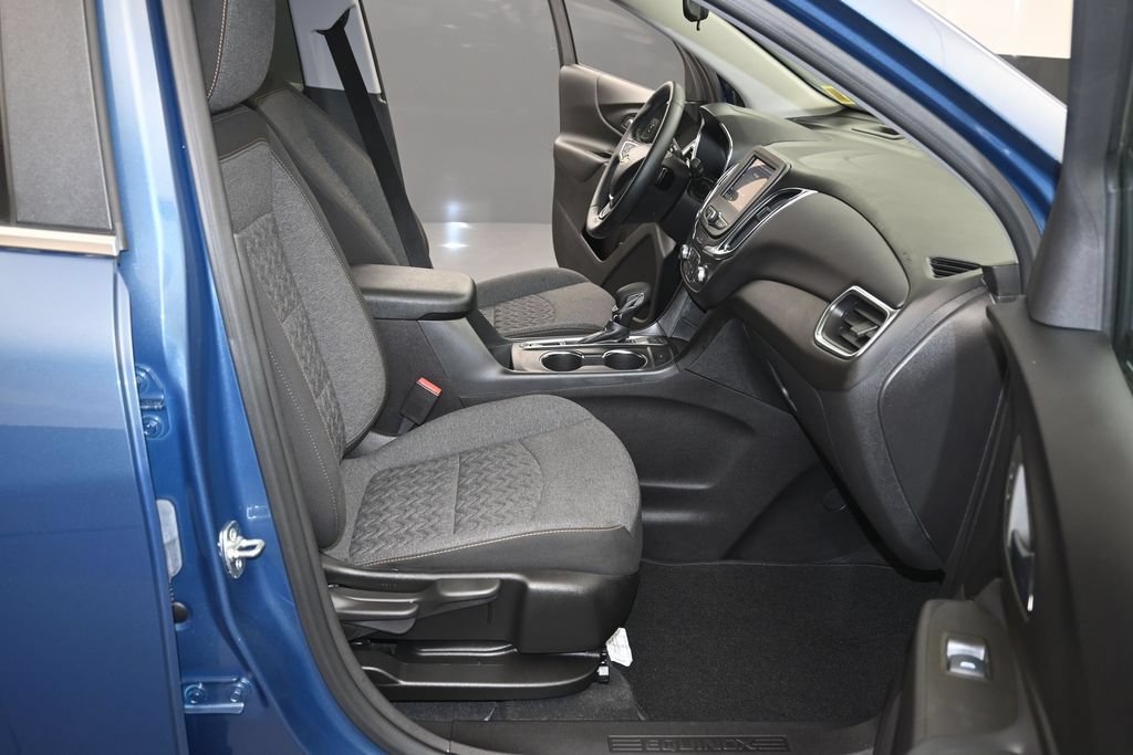 Certified 2024 Chevrolet Equinox LT AWD/4WD image 11