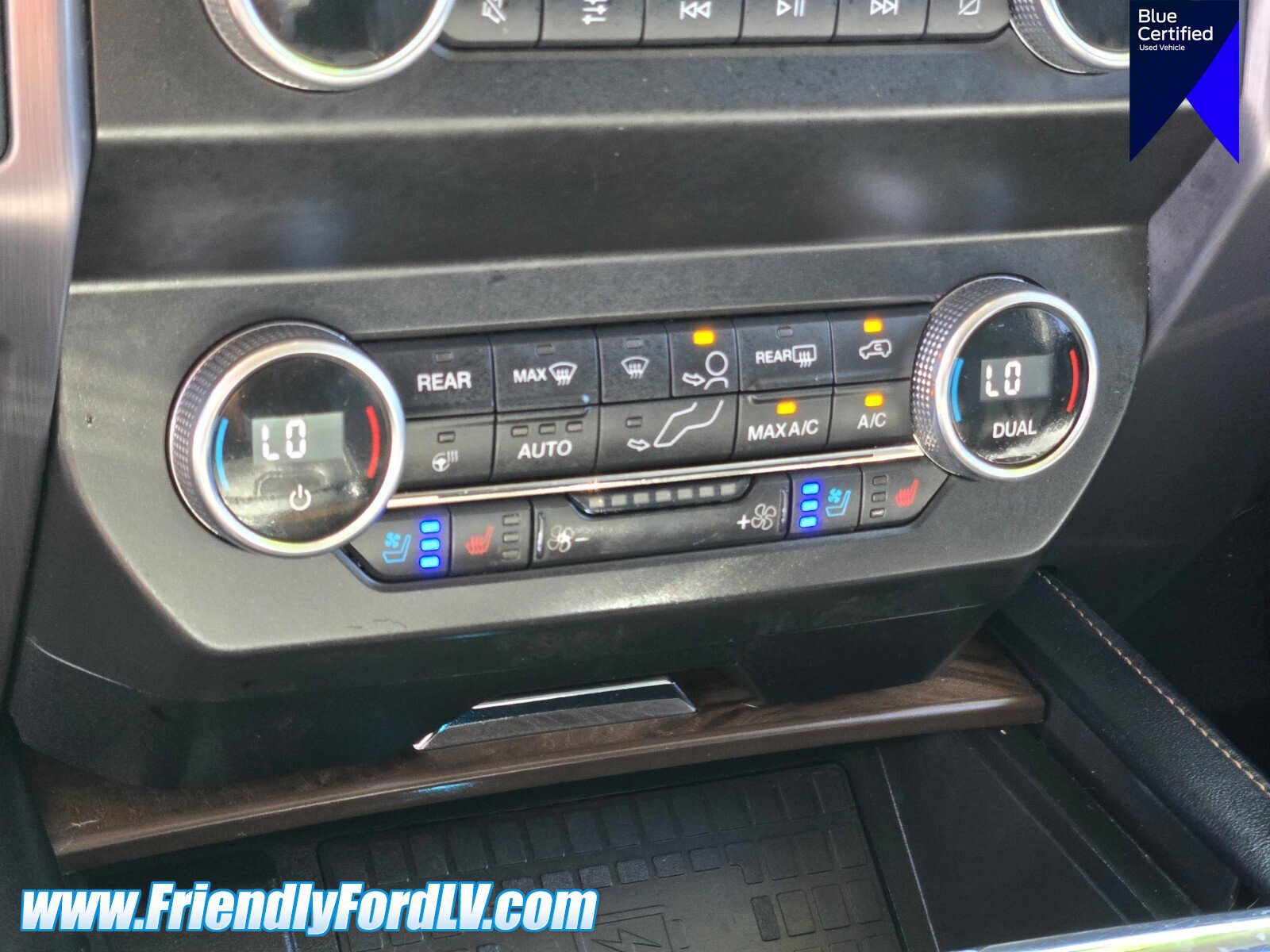 Certified 2019 Ford Expedition Platinum RWD image 23