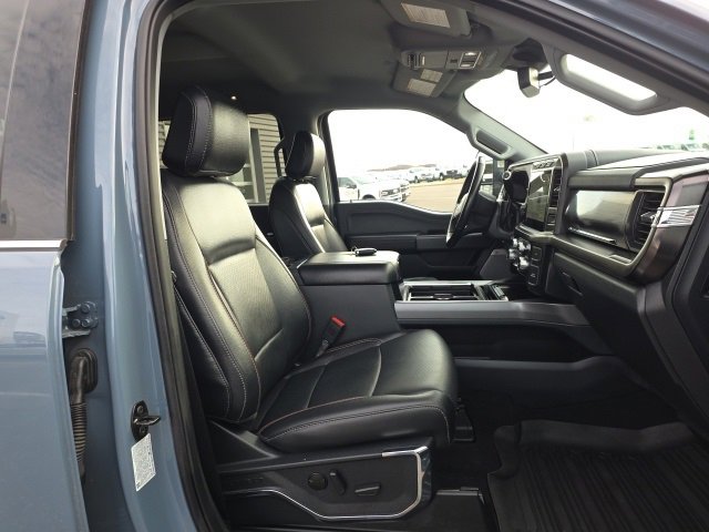 Used 2023 Ford F350 Lariat w/ Tow Technology Package image 13