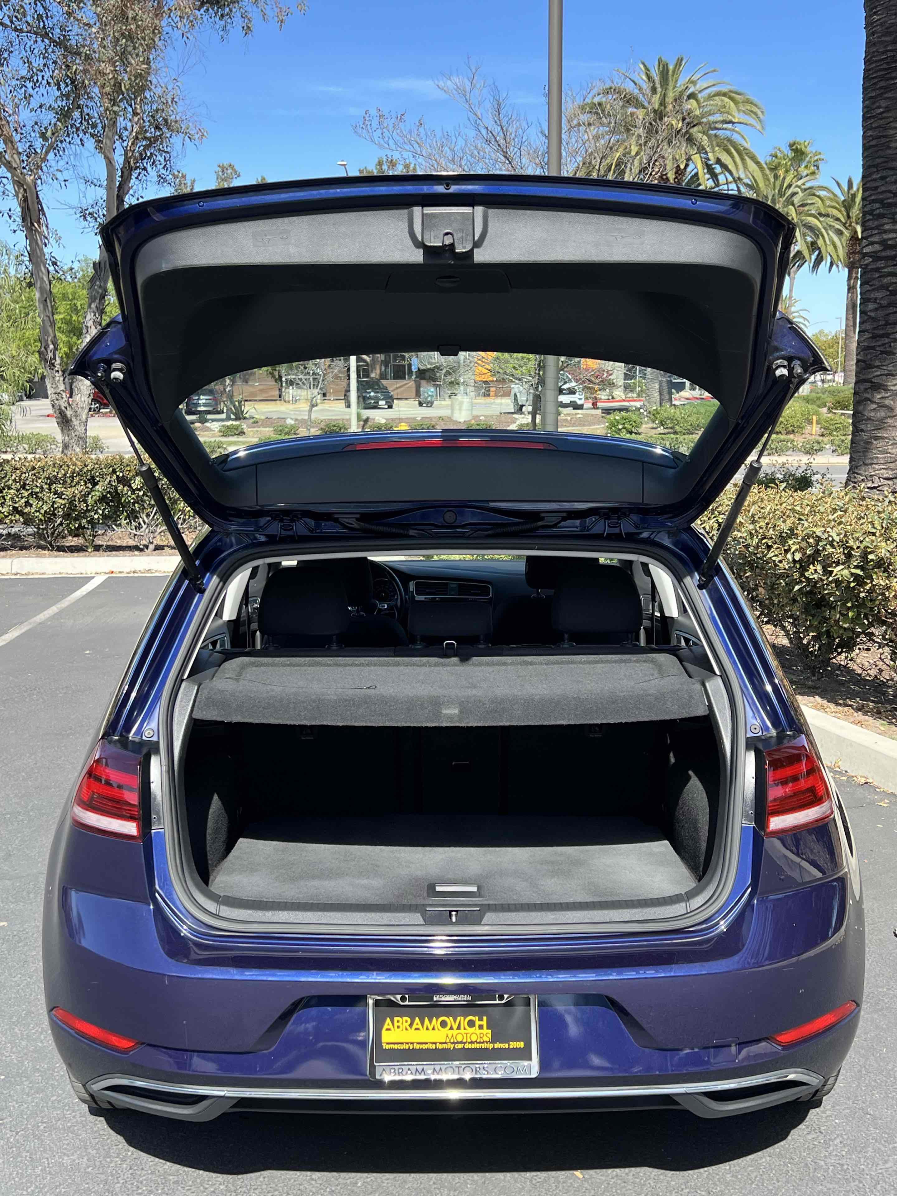 Used 2019 Volkswagen e-Golf SE w/ Driver Assistance Package image 70