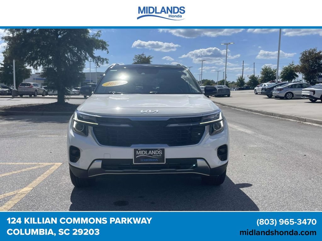 Used 2024 Kia Seltos S AWD/4WD image 2
