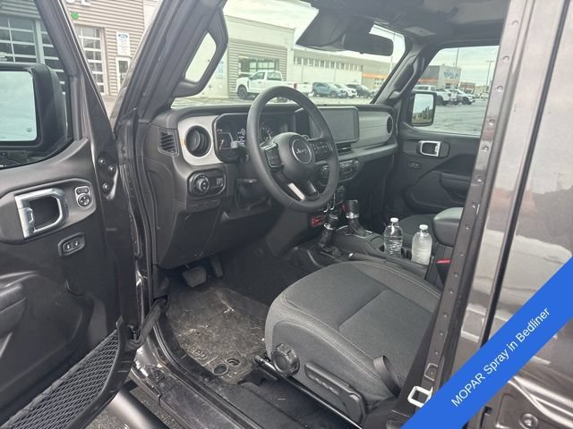 Used 2026 Jeep Gladiator Sport AWD/4WD image 11