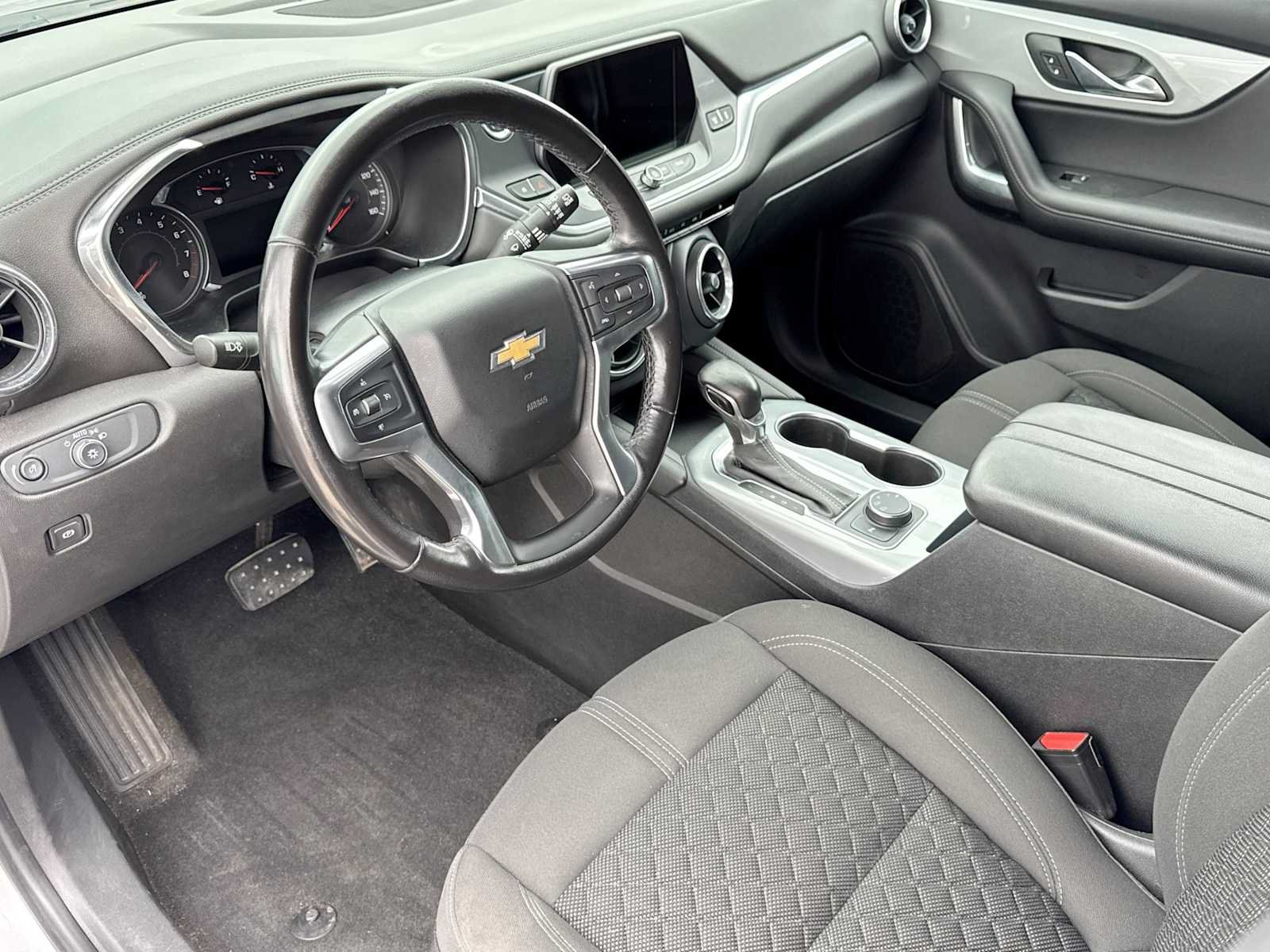 Used 2020 Chevrolet Blazer LT AWD/4WD image 2