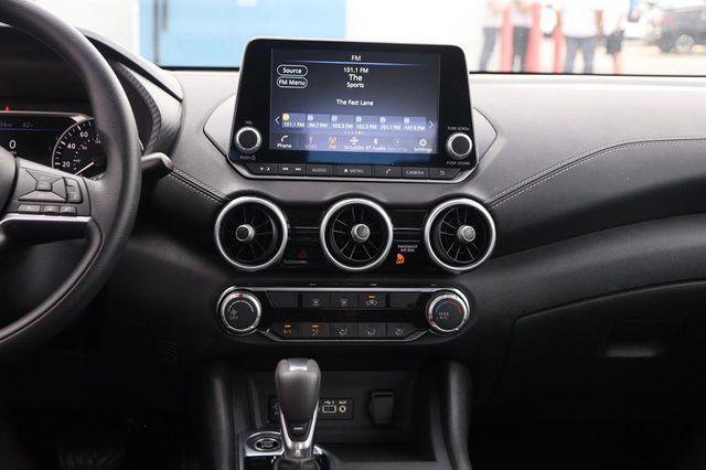 Used 2024 Nissan Sentra SV FWD image 22